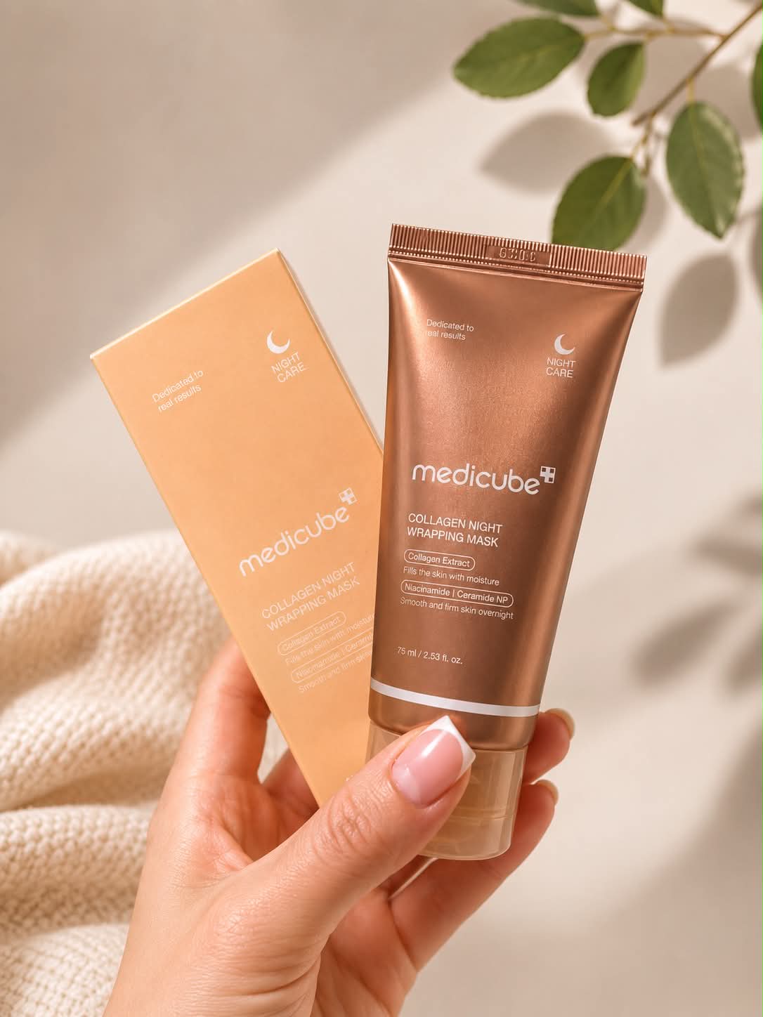 Medicube collagen wrapping naktinė veido kaukė